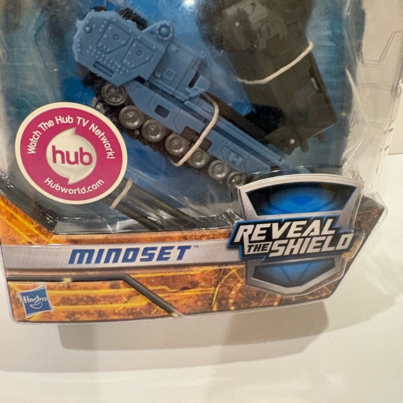 Brand New 2010 Transformers Reveal the Shield Mindset Figure - Picture 2 of 16